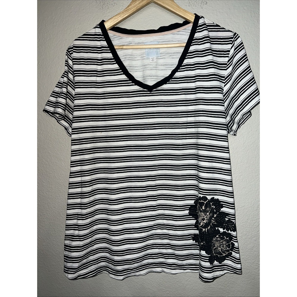 Sunday Black White Striped V-Neck Floral Graphic Short Sleeve Top 1X